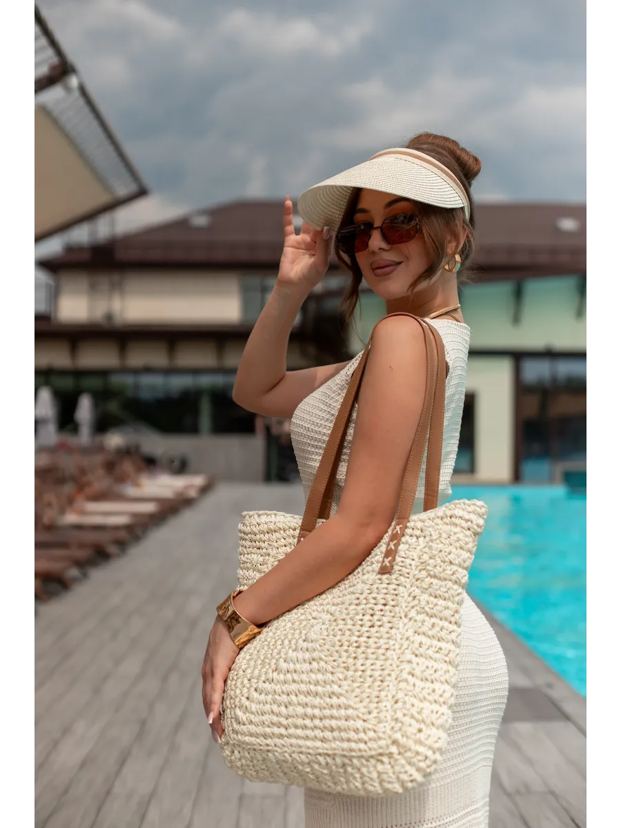 Elegante raffia tas met lange handvatten